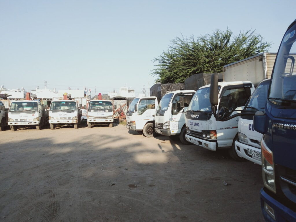 Kinh nghiệm chọn đơn vị cho thuê taxi tải giá rẻ quận Long Biên